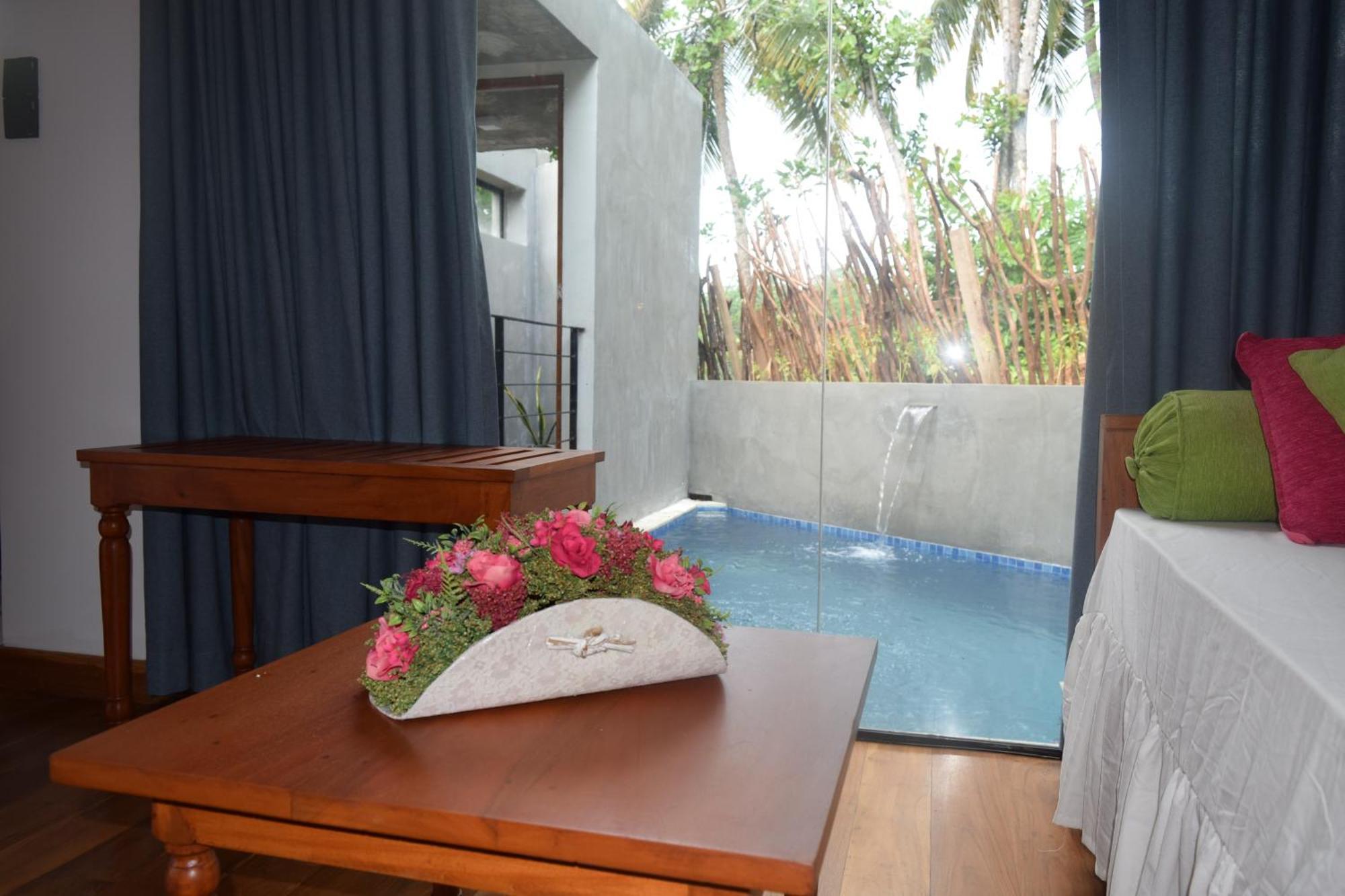 Muthu Nila Villas- Mirissa Bagian luar foto