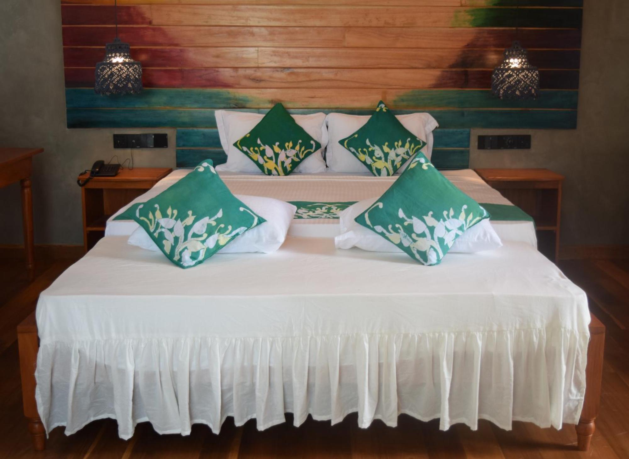 Muthu Nila Villas- Mirissa Bagian luar foto