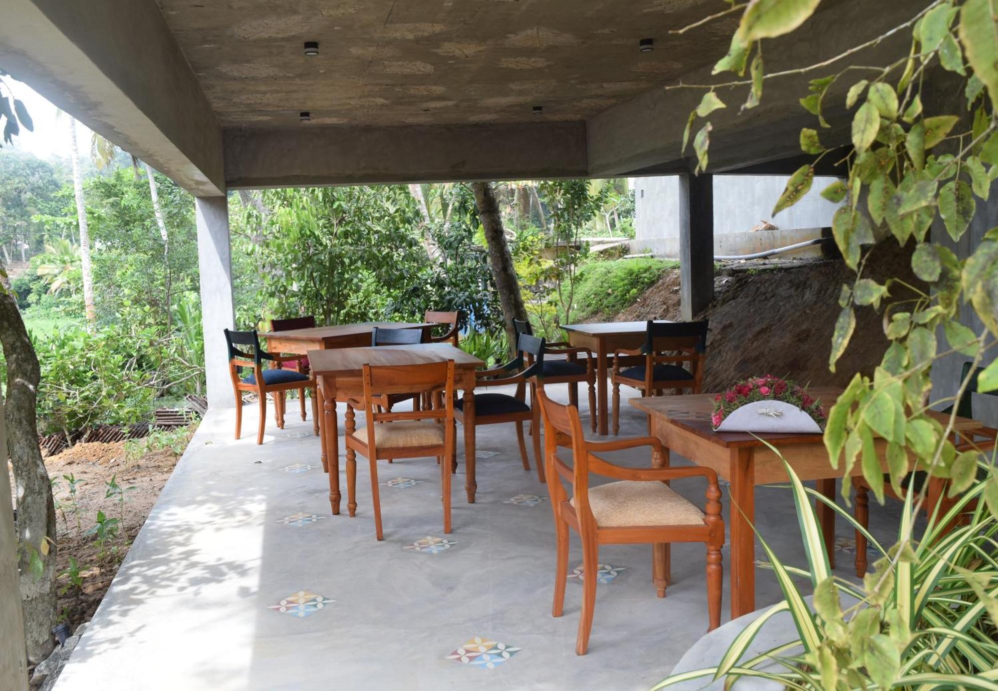 Muthu Nila Villas- Mirissa Bagian luar foto