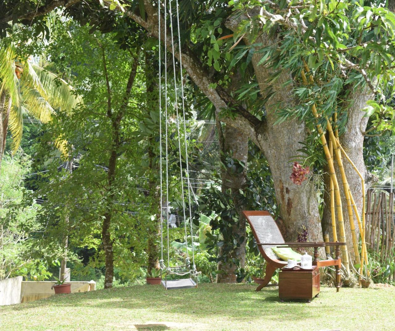 Muthu Nila Villas- Mirissa Bagian luar foto