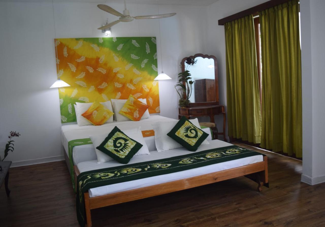 Muthu Nila Villas- Mirissa Bagian luar foto