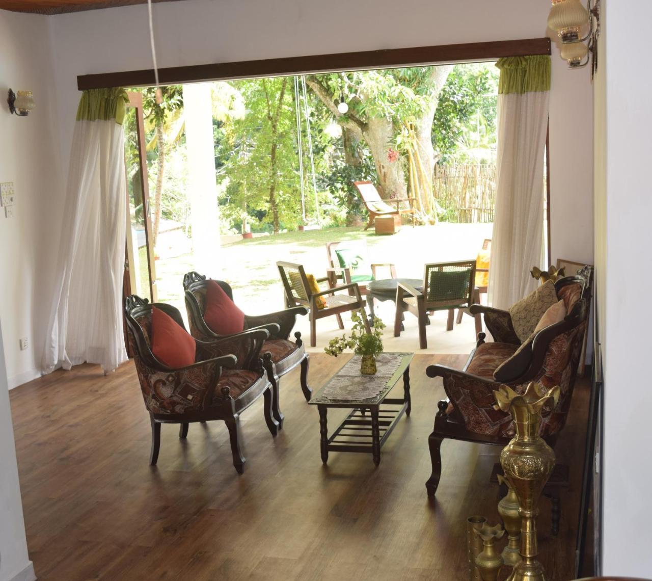 Muthu Nila Villas- Mirissa Bagian luar foto